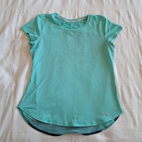 Under Armour Run women's size medium short sleeve shirt EUC - Picture 1 of 3